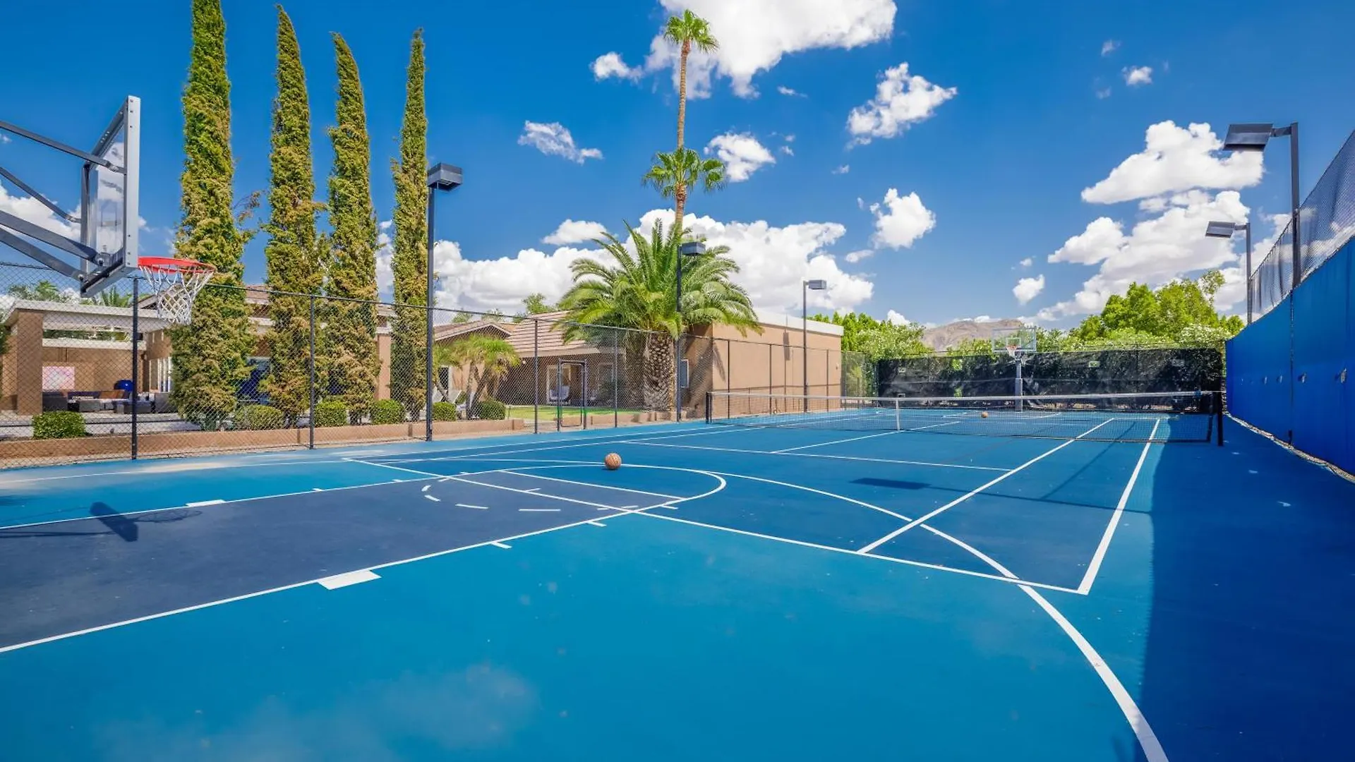 Luxury Estate, Heated Pool, Pickleball Court, More Willa Scottsdale